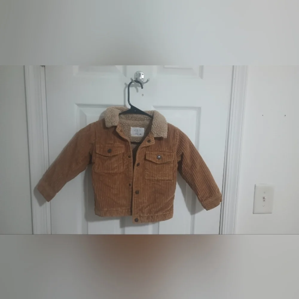 Zara Brown Jean Jacket with Cozy Sherpa Lining 52